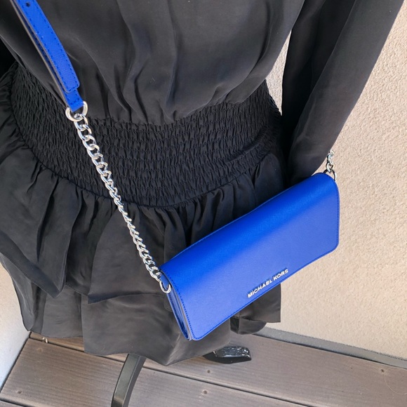 Authentic Michael Kors wallet on a chain crossbody - Picture 8 of 8